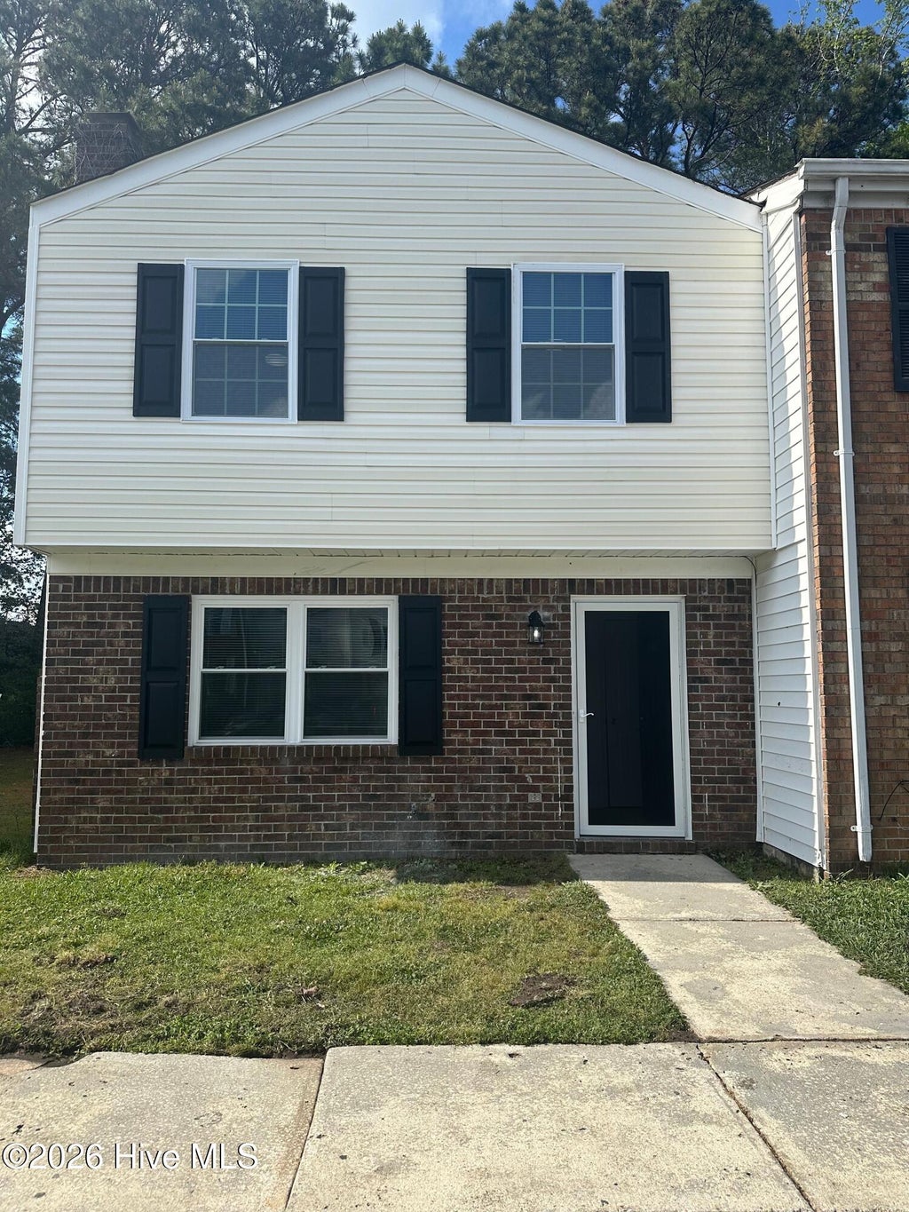 Photo of 408 Myrtlewood Circle, Jacksonville, NC 28546 (MLS # 100593764)