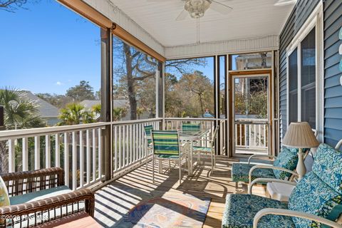 Tiny photo for 314 NE 61st Street, Oak Island, NC 28465 (MLS # 100563118)