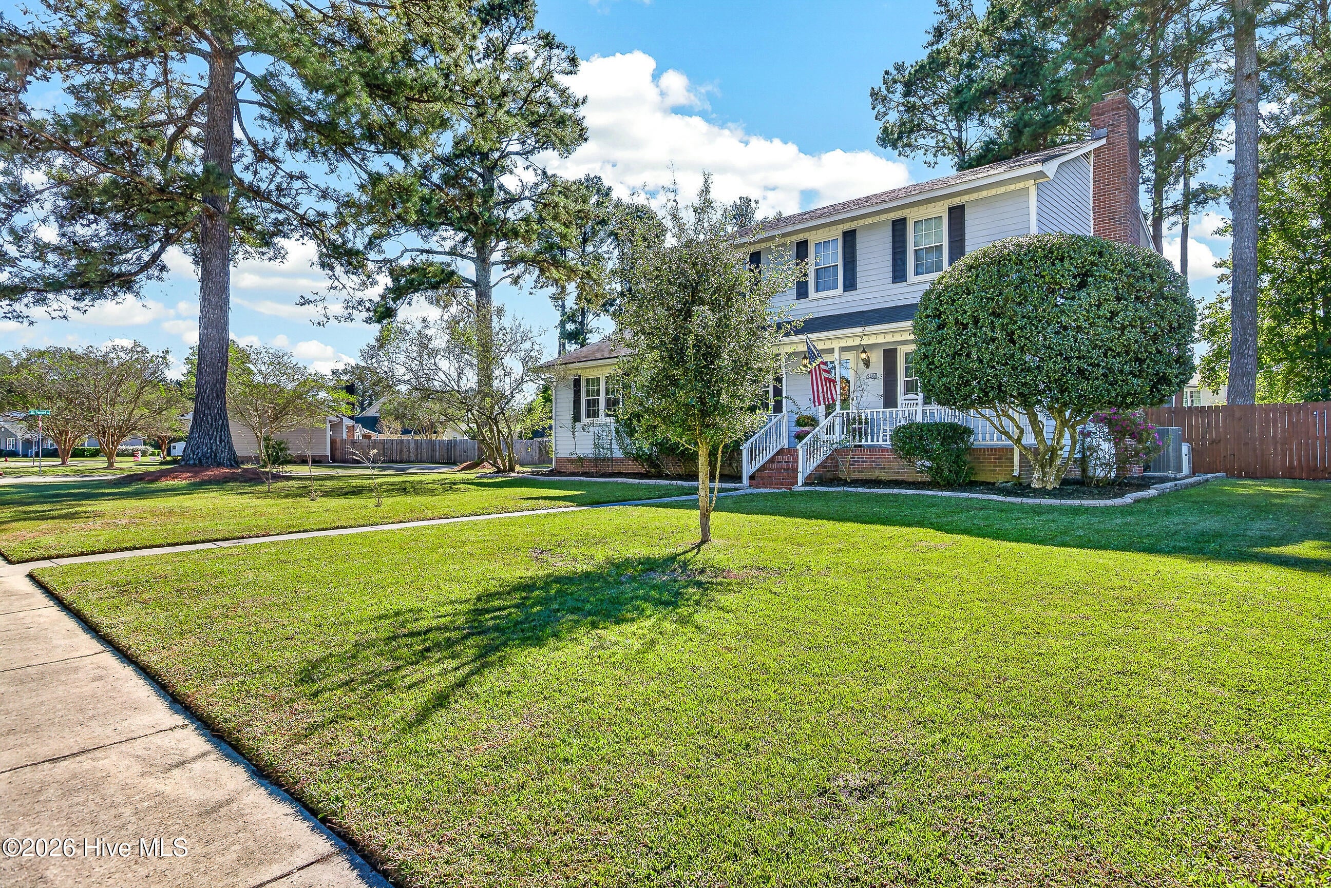 2484 Northwoods Drive