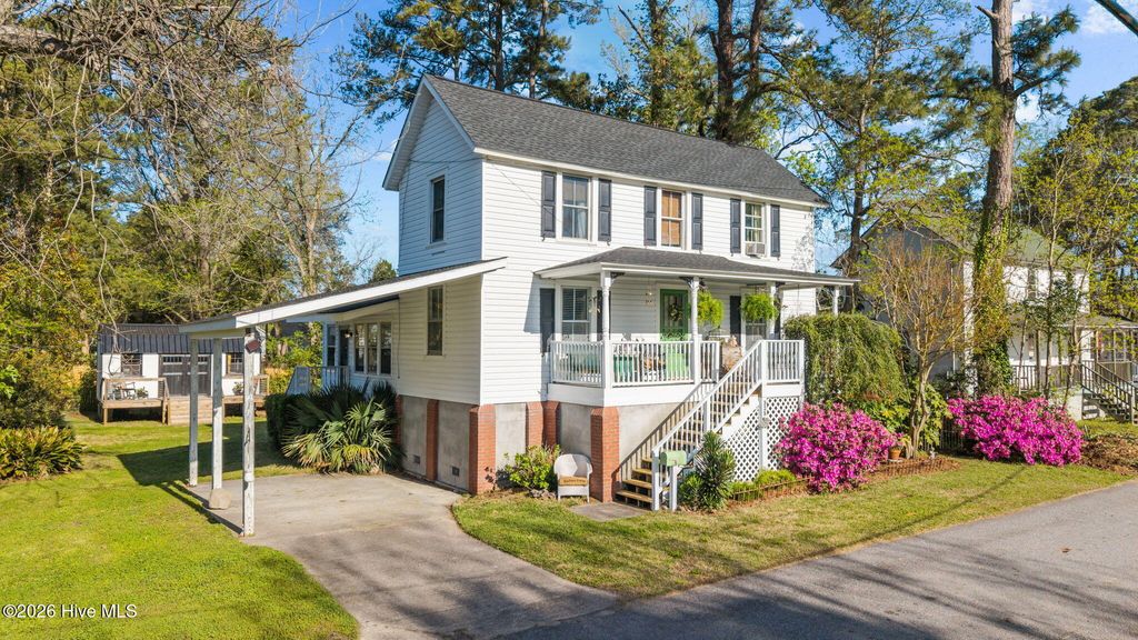 Photo of 325 Broad Street, Belhaven, NC 27810 (MLS # 100566603)