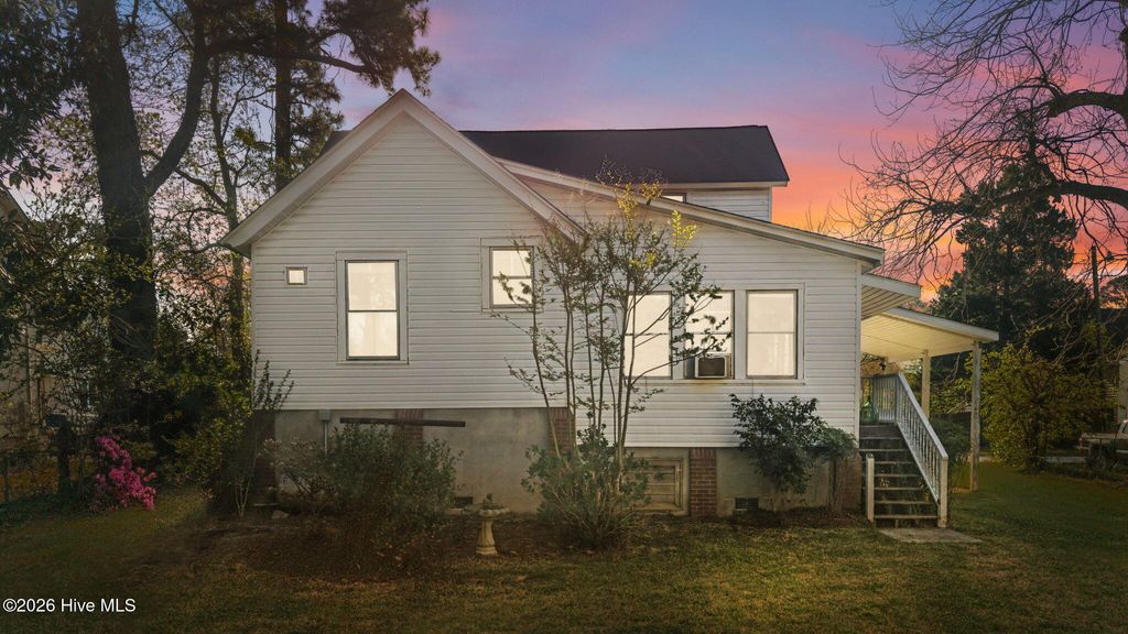 Photo of 325 Broad Street, Belhaven, NC 27810 (MLS # 100566603)