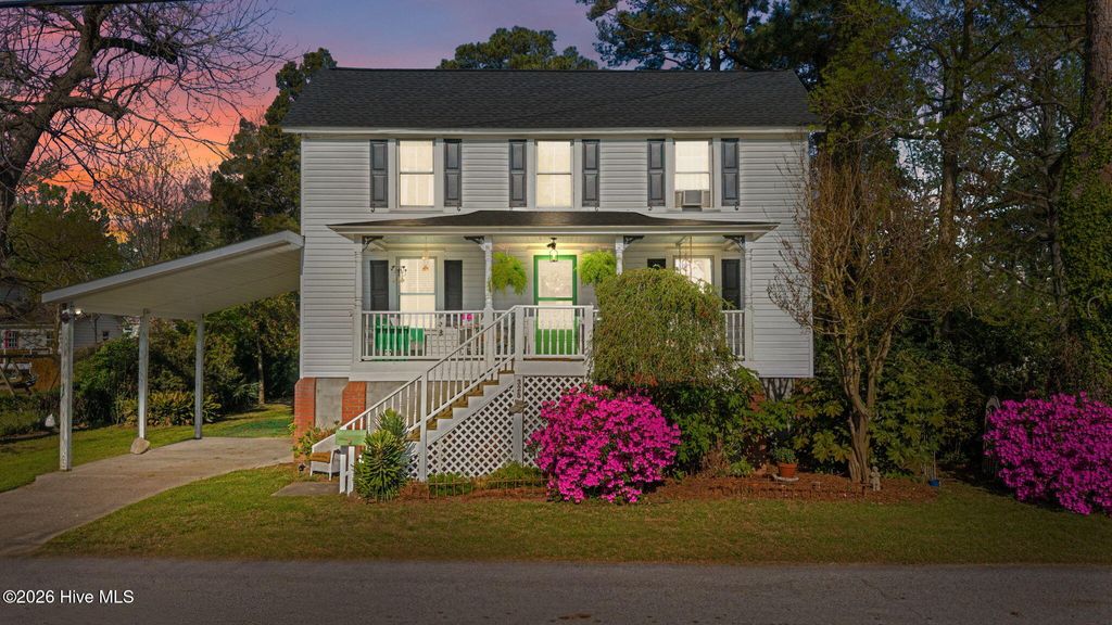 Photo of 325 Broad Street, Belhaven, NC 27810 (MLS # 100566603)