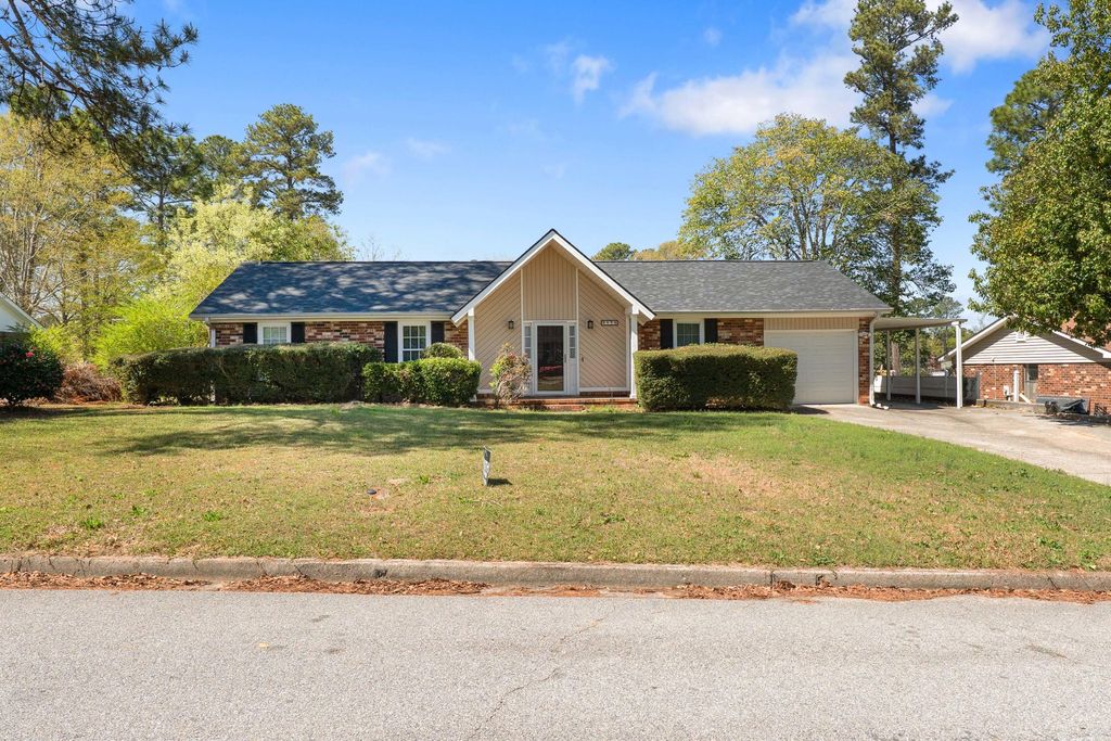 Photo of 4124 Birchtree Drive, Augusta, GA 30907 (MLS # 553546)