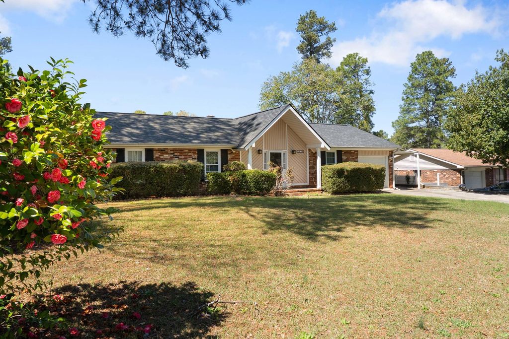 Photo of 4124 Birchtree Drive, Augusta, GA 30907 (MLS # 553546)