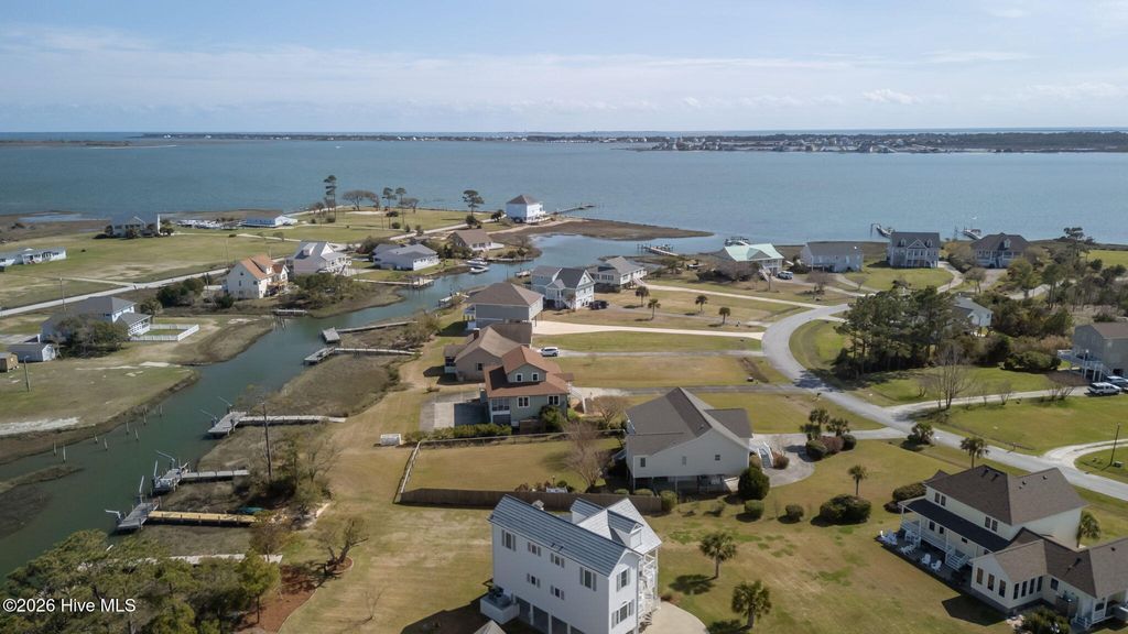 Photo of 305 Joan Court, Beaufort, NC 28516 (MLS # 100564229)