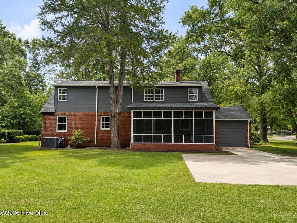 Photo of 303 Prince Street, Laurinburg, NC 28352 (MLS # 100586611)