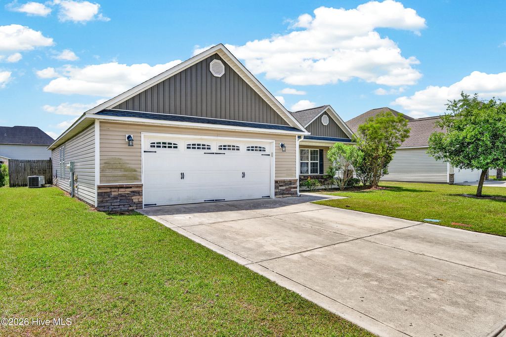 Photo of 330 Merin Height Road, Jacksonville, NC 28546 (MLS # 100572055)
