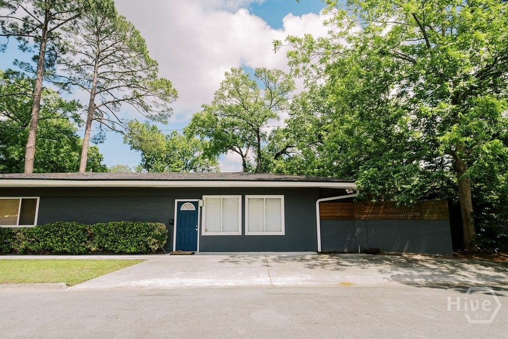 Photo of 303 La Fayette Circle, Savannah, GA 31405 (MLS # SA356327)
