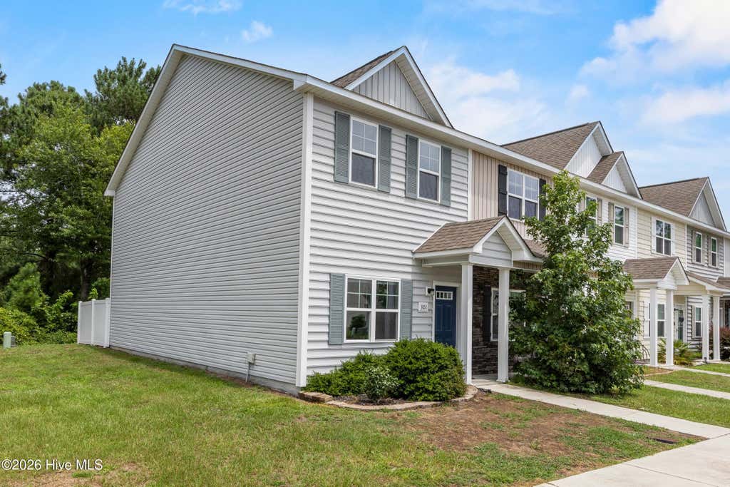 Photo of 301 Justice Farm Drive, Sneads Ferry, NC 28460 (MLS # 100592462)