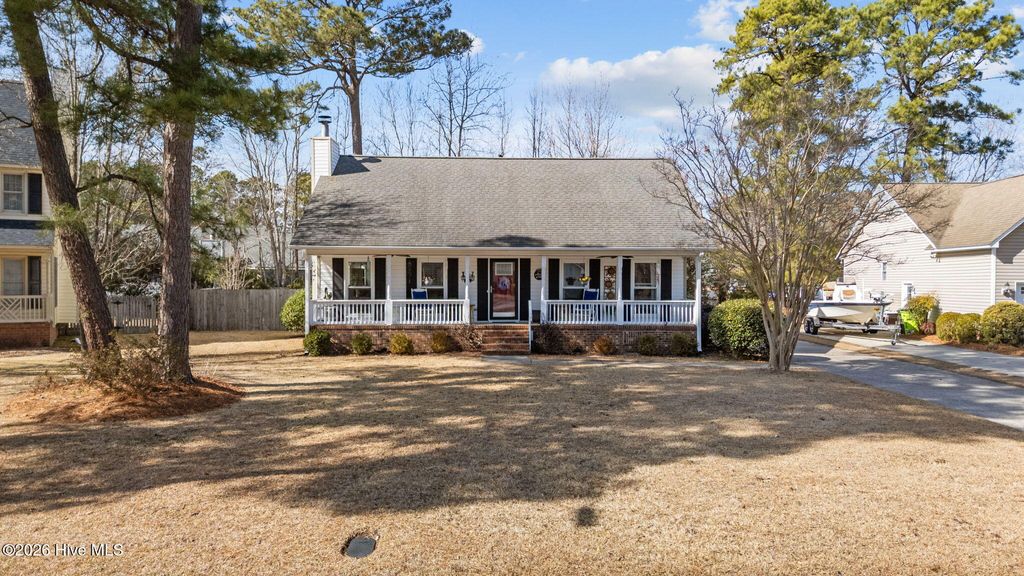 Photo of 1710 Candlewood Lane, New Bern, NC 28562 (MLS # 100553846)