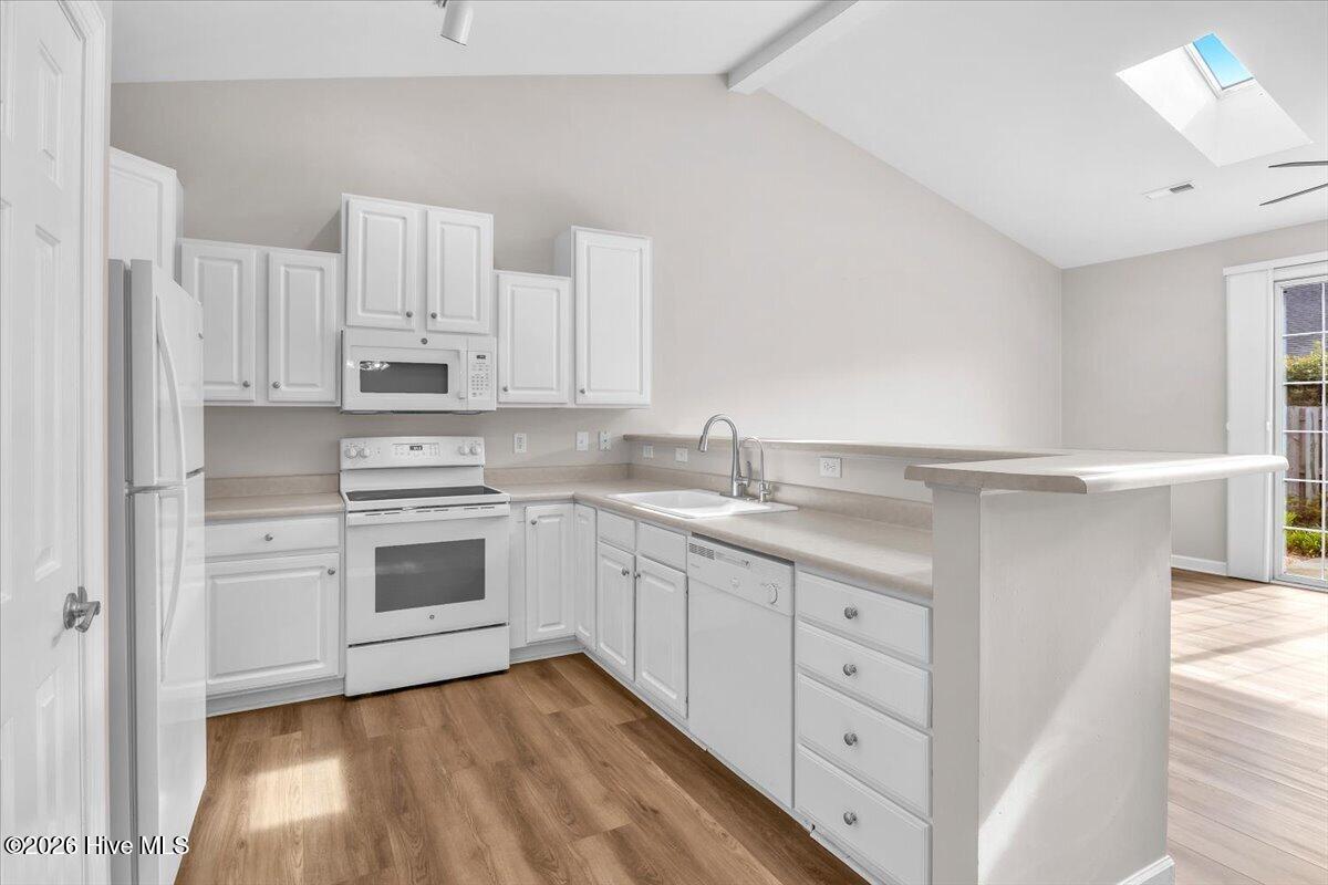 5006 Carleton Drive Unit 121