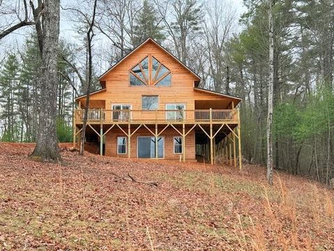 Homes For Sale - 560 Carolina Fox Circle<br/> Murphy, NC 28906