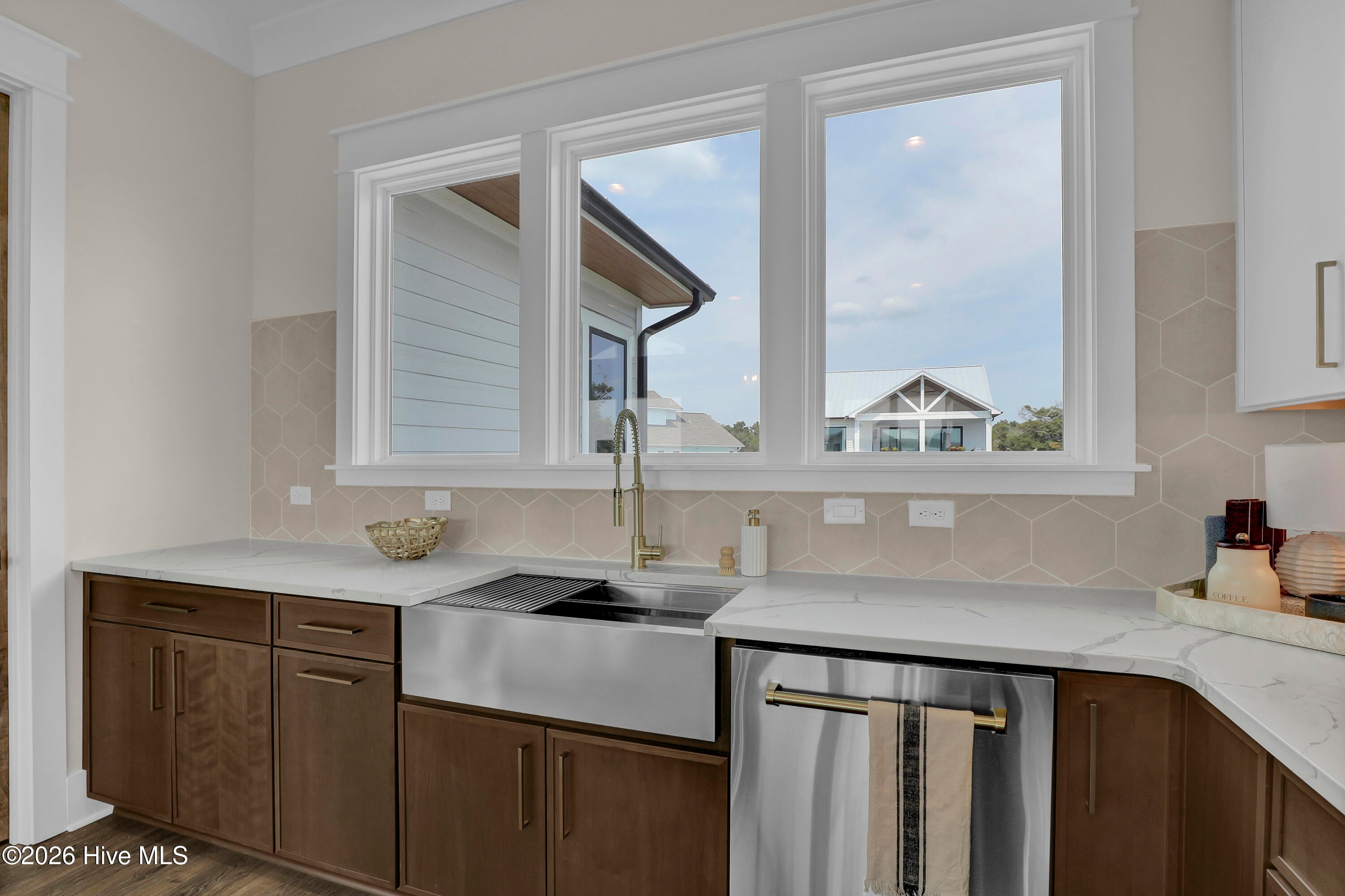 113 Diamond Point Ct, Surf City, NC, 28445, USA, 4 Bedrooms Bedrooms, ,3 BathroomsBathrooms,Residential,Active,113 Diamond Point Ct,100556414
