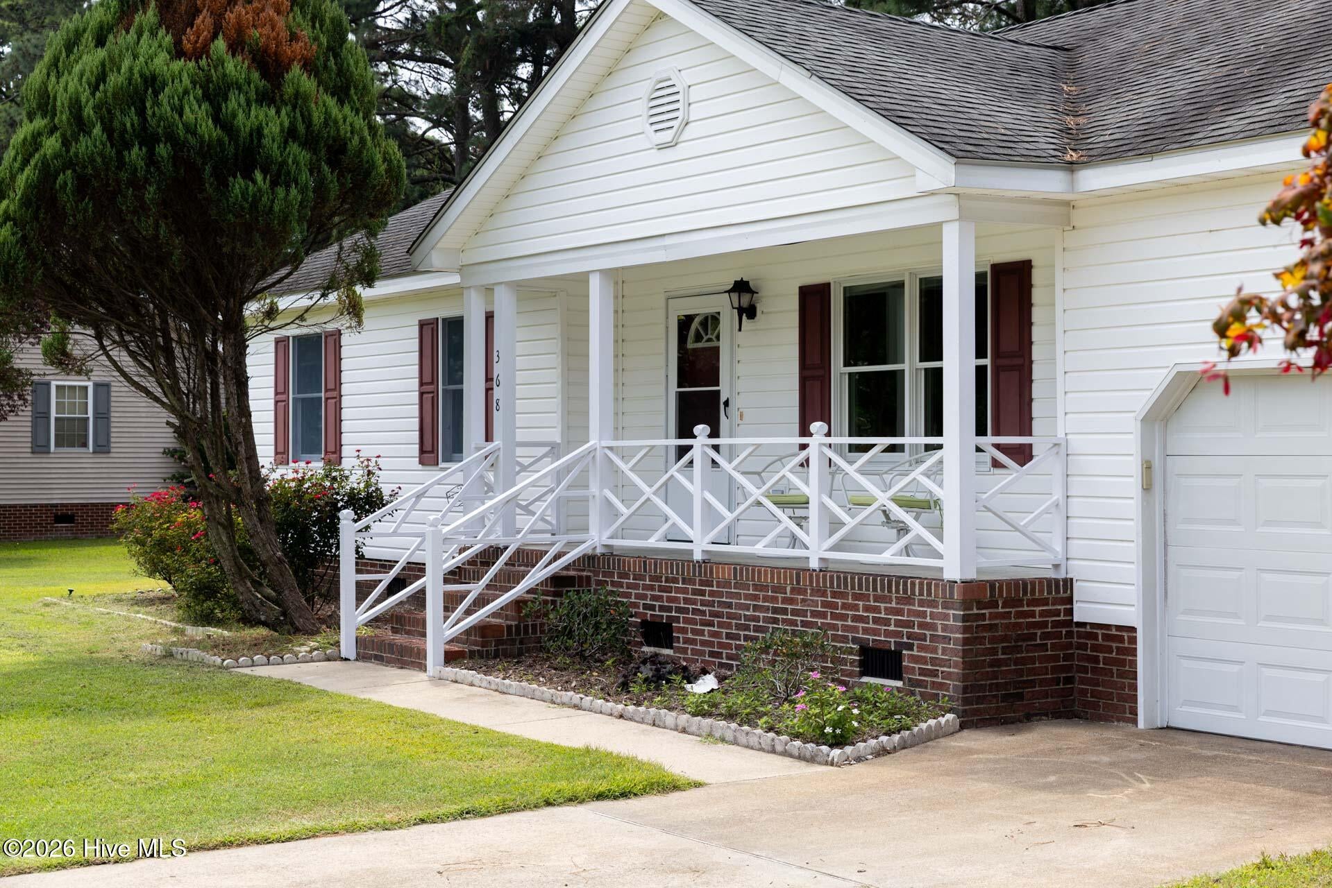 368 Country Club Road