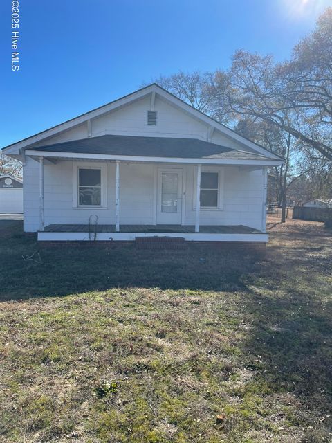 Photo of 199 Hannah Pickett Avenue, Rockingham, NC 28379 (MLS # 100546236)