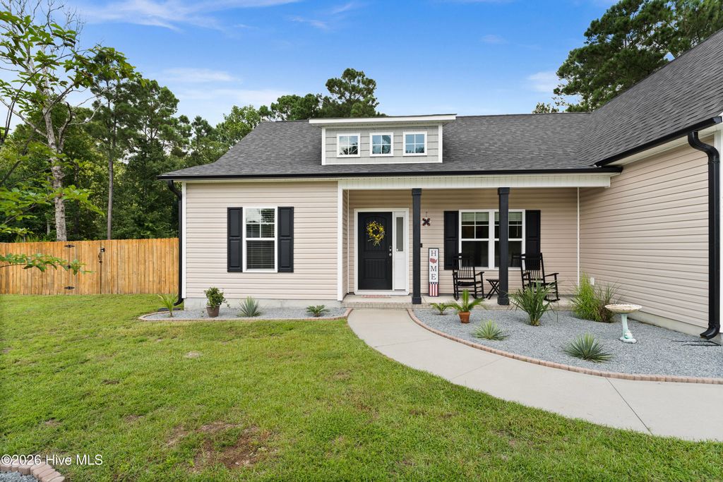 Photo of 111 Cirrus Court, Hampstead, NC 28443 (MLS # 100555595)