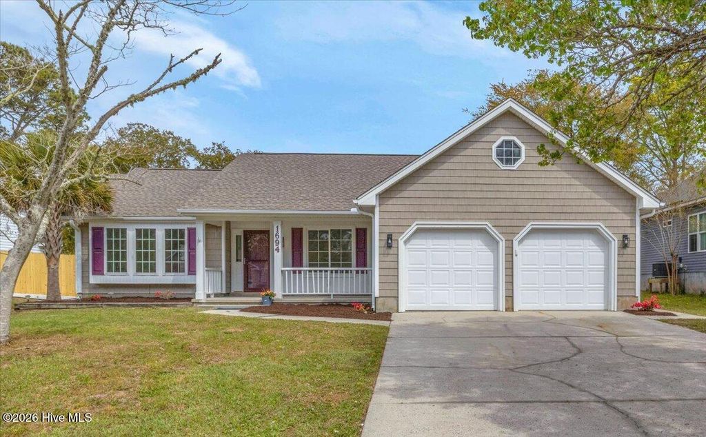 Photo of 1694 Lake Tree Drive SW, Ocean Isle Beach, NC 28469 (MLS # 100564620)