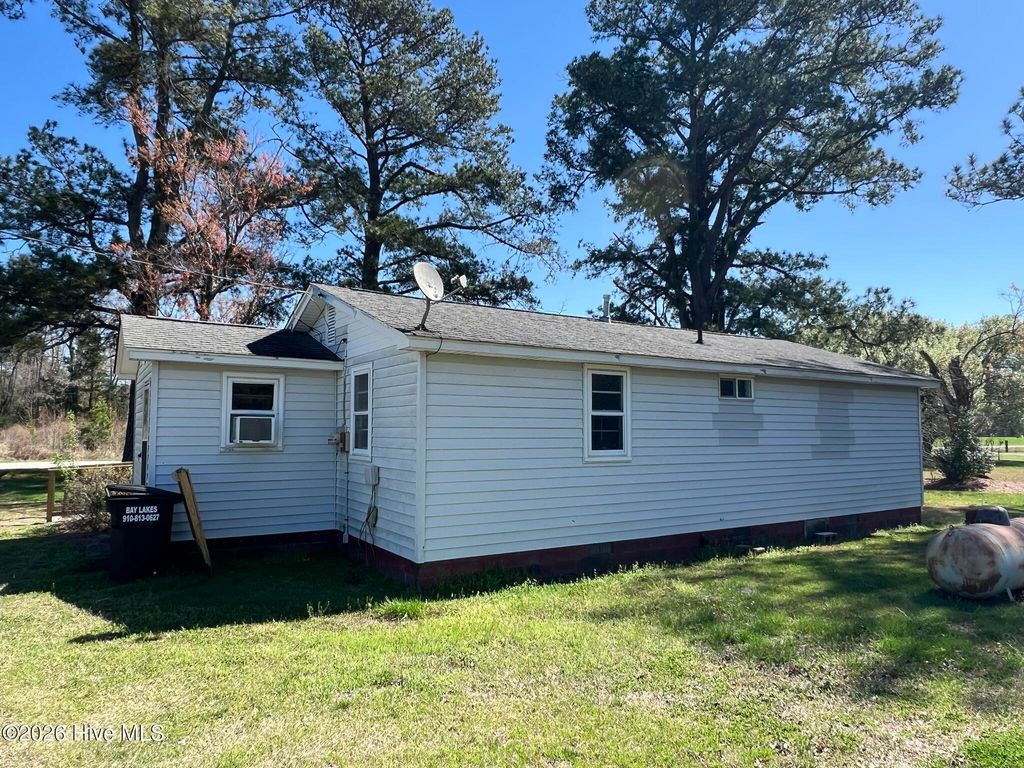 Photo of 7484 131 Highway, Bladenboro, NC 28320 (MLS # 100560143)