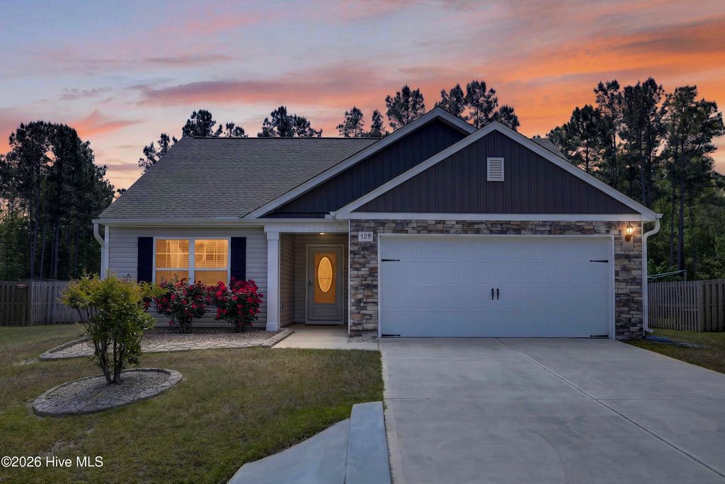 Photo of 429 Poppleton Drive, Hampstead, NC 28443 (MLS # 100570076)