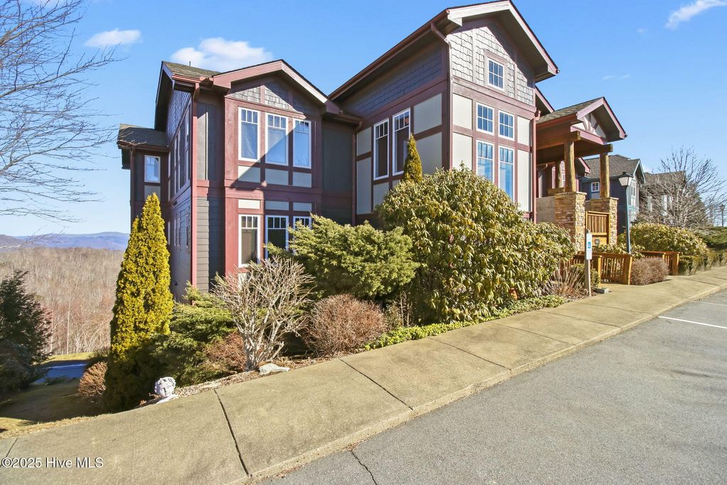 Photo of 482 Indian Paintbrush Drive #Rl1, Banner Elk, NC 28604 (MLS # 100533279)