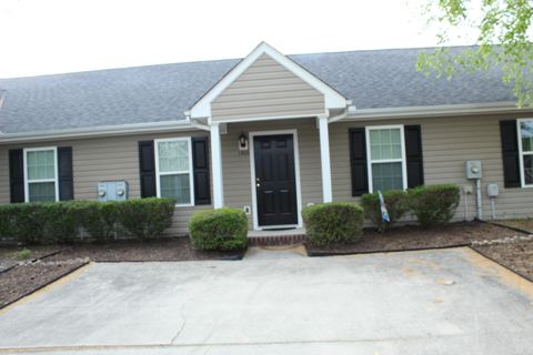 Townhouse For Rent - 1802 Honeysuckle Way<br/> Grovetown, GA 30813