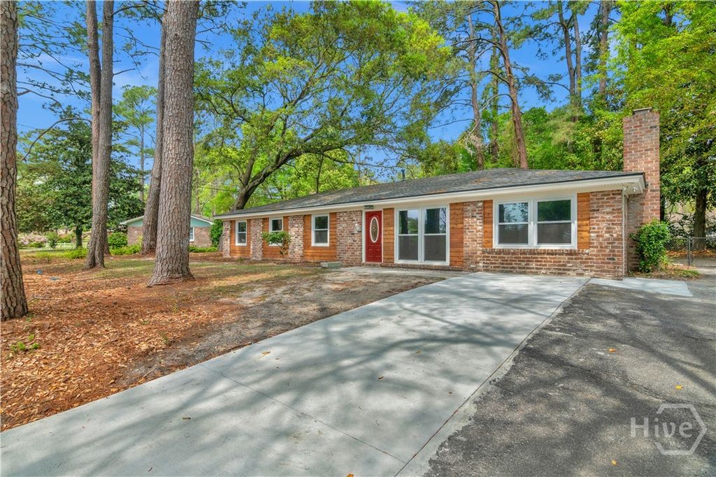 Photo of 4 Sheridan Circle, Savannah, GA 31405 (MLS # SA352603)