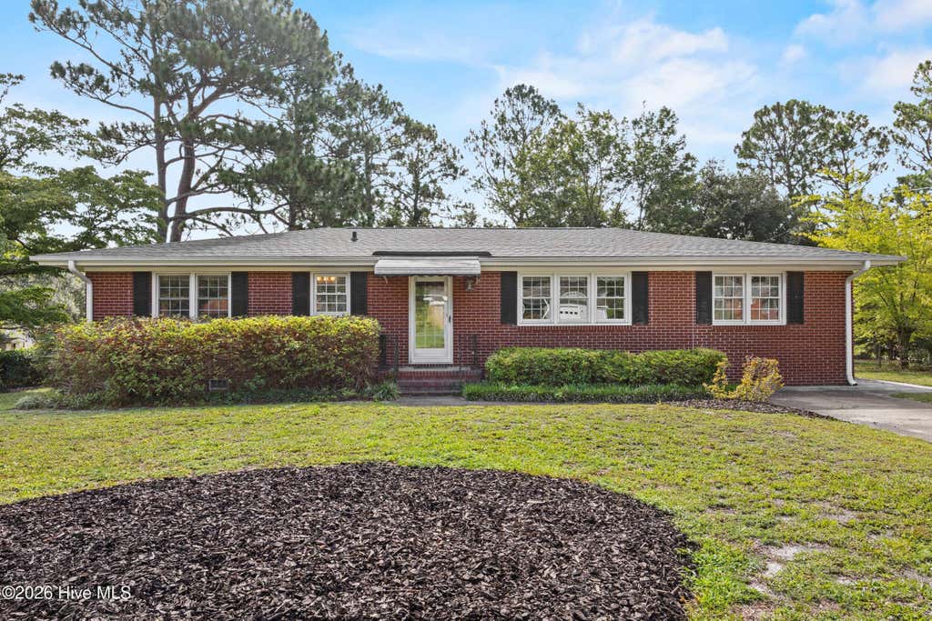 Photo of 306 Shamrock Drive, Wilmington, NC 28409 (MLS # 100595597)