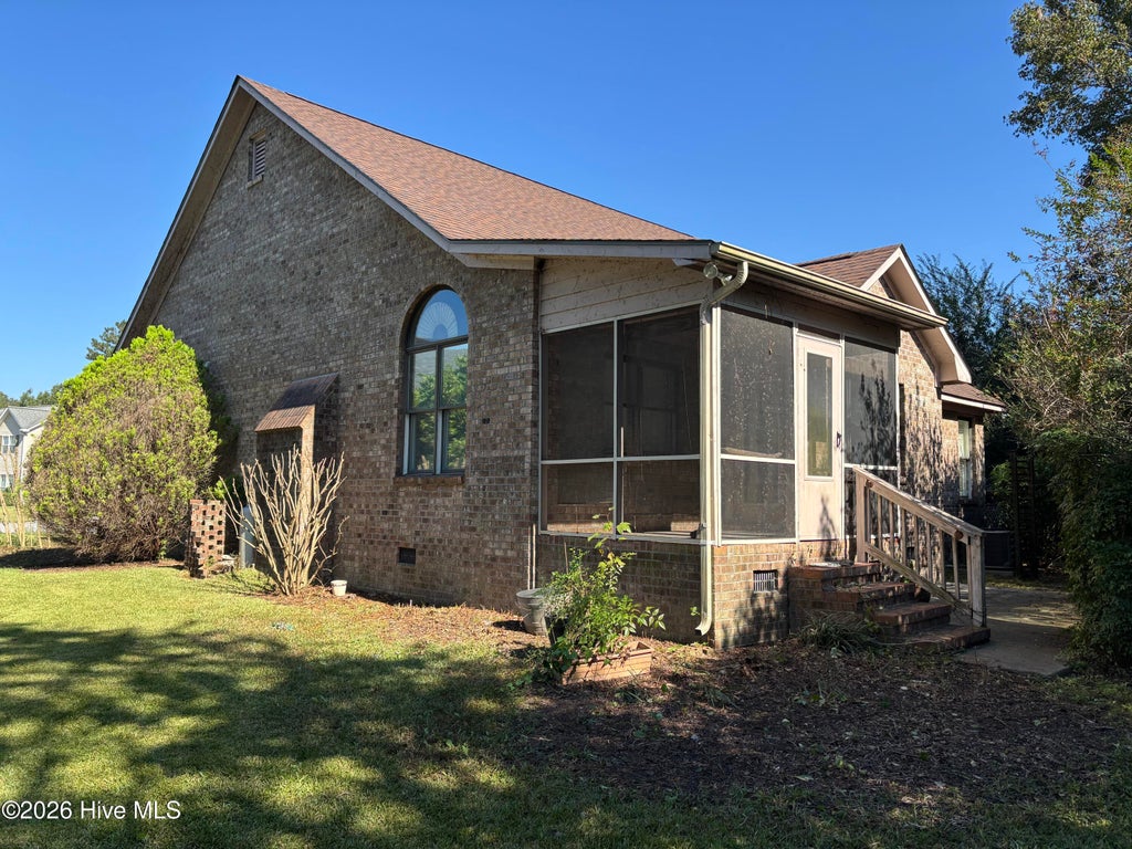 Photo of 614 Player Court, Jacksonville, NC 28540 (MLS # 100611318)