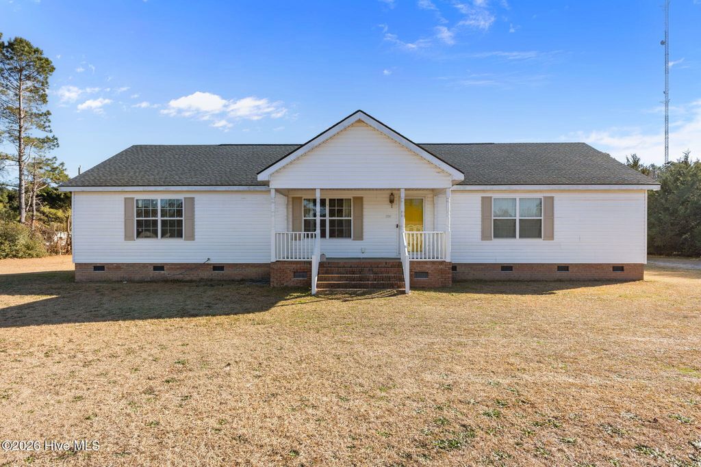 Photo of 254 Gaston Drive, Bladenboro, NC 28320 (MLS # 100562132)