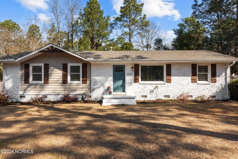 Homes For Rent - 620 E New England Avenue<br/> Pinebluff, NC 28373