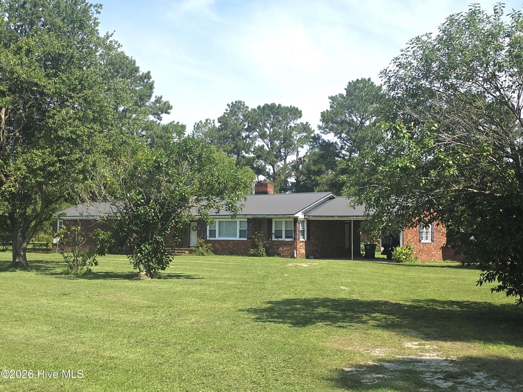 Photo of 1308 Highway 58 N, Trenton, NC 28585 (MLS # 100600006)