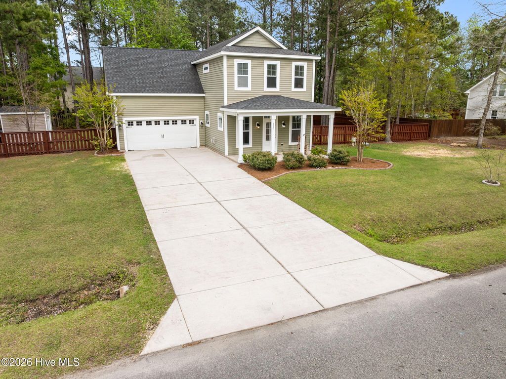 Photo of 807 Dan Owen Drive, Hampstead, NC 28443 (MLS # 100565759)