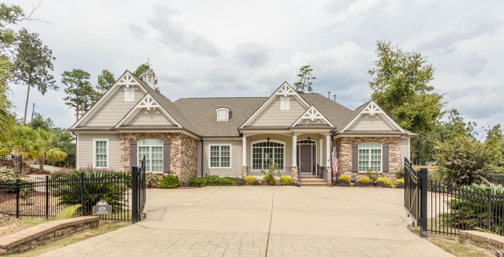 Photo of 828 Dogwood Lane, Augusta, GA 30909 (MLS # 546923)