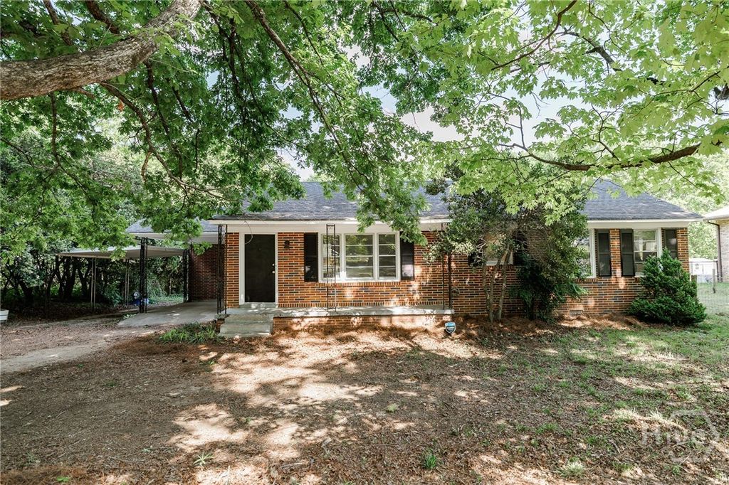Photo of 170 Jefferson River Road, Athens, GA 30607 (MLS # CL346671)
