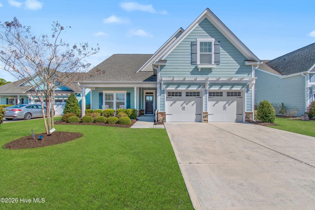 Photo of 3113 Inland Cove Drive, Southport, NC 28461 (MLS # 100559235)