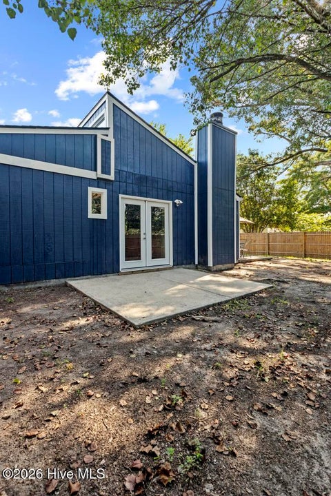 Tiny photo for 200 W Saltwood Place, Jacksonville, NC 28540 (MLS # 100589916)