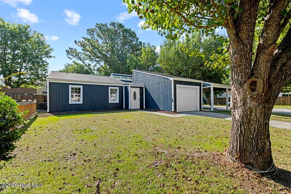 200 W Saltwood Place