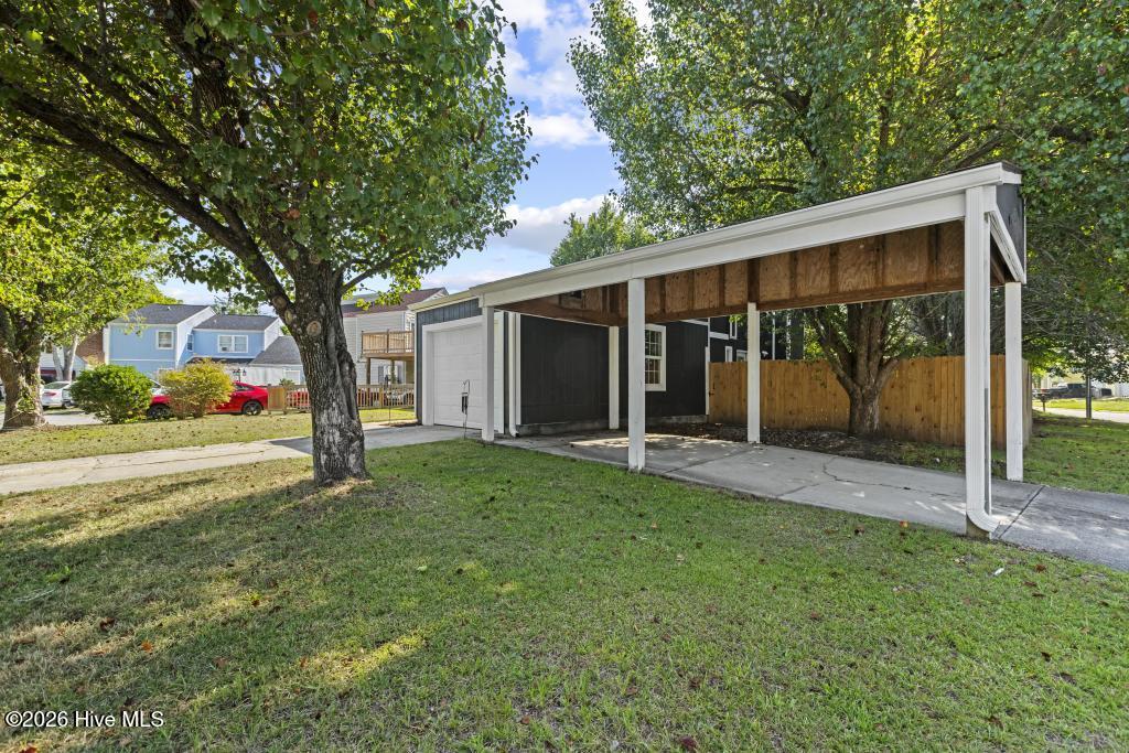 200 W Saltwood Place