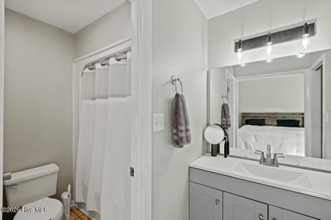Tiny photo for 200 W Saltwood Place, Jacksonville, NC 28540 (MLS # 100589916)