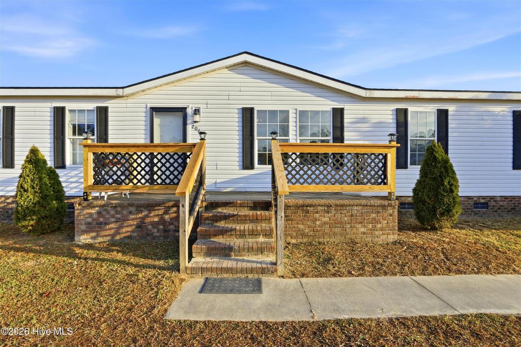 Photo of 206 Pinto Place, Jacksonville, NC 28546 (MLS # 100548935)
