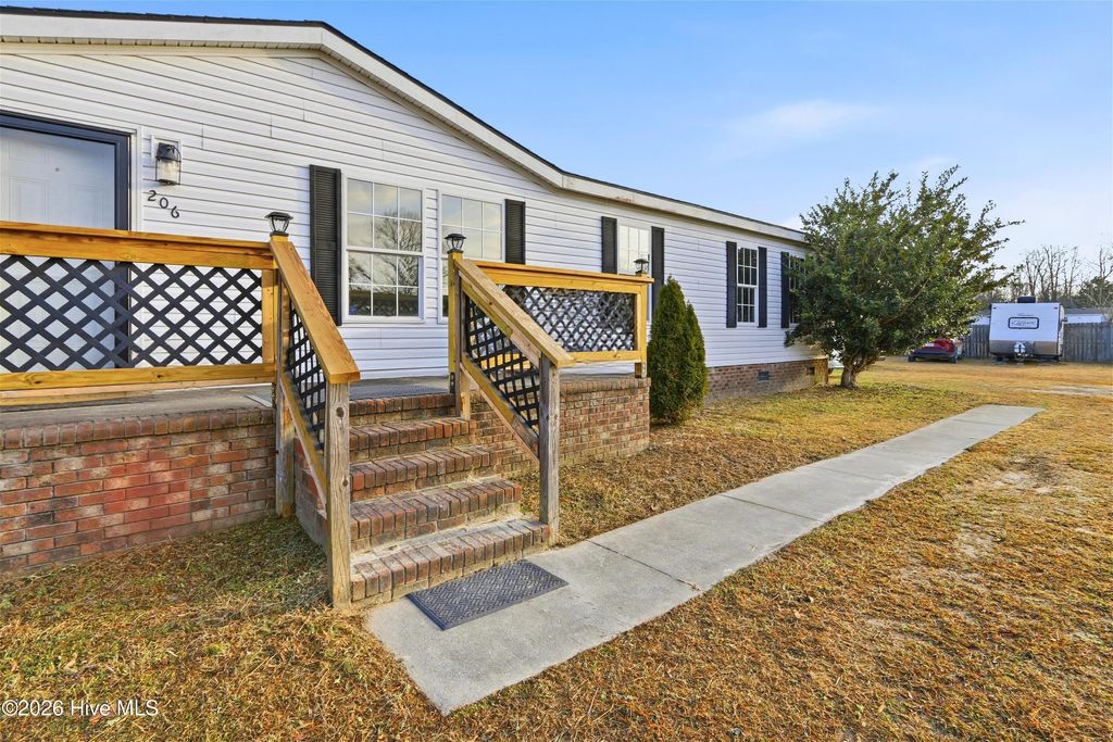 Photo of 206 Pinto Place, Jacksonville, NC 28546 (MLS # 100548935)