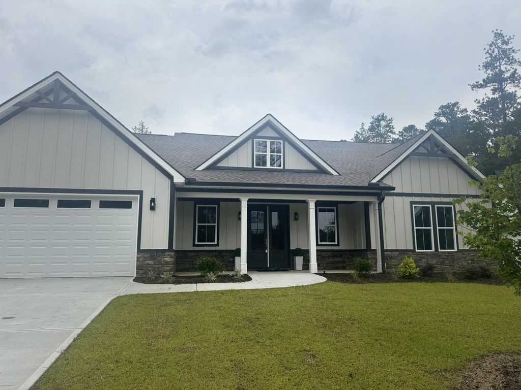 Photo of 307 Wellington Court, McCormick, SC 29835 (MLS # 553737)