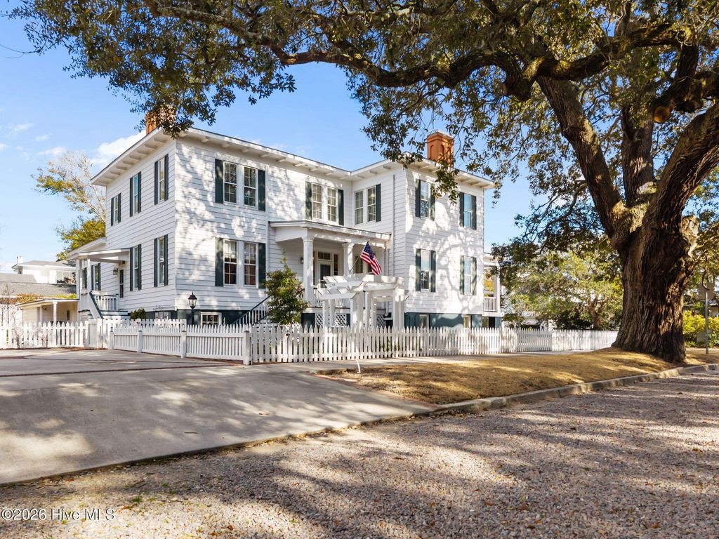 Photo of 301 E Bay Street, Southport, NC 28461 (MLS # 100562122)