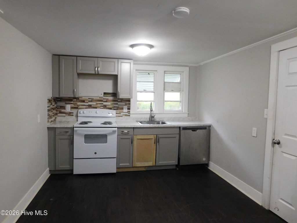 Photo of 510 Ray Street, Elizabeth City, NC 27909 (MLS # 100564539)