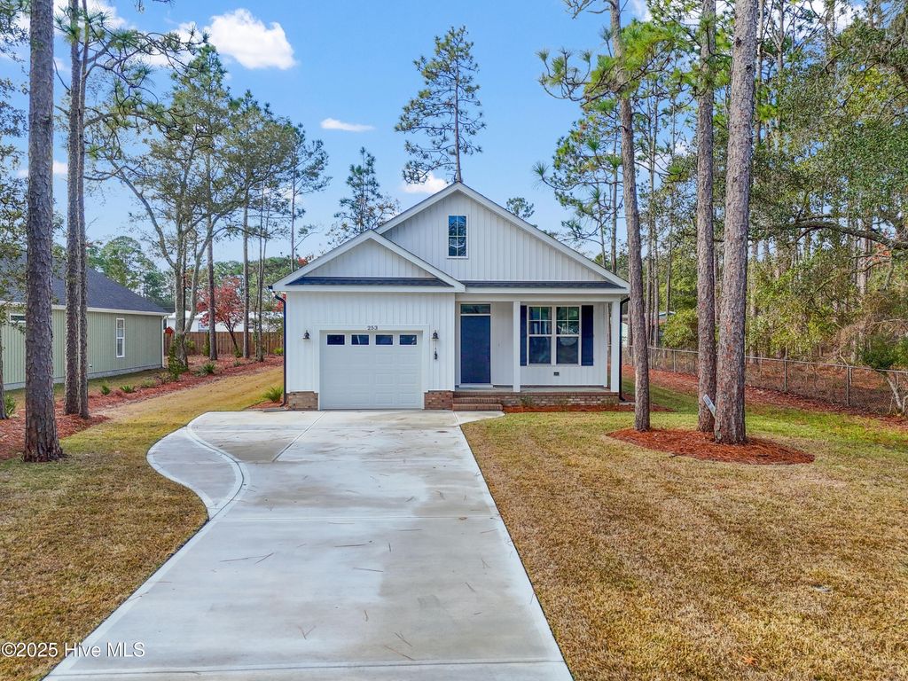 Photo of 253 Sycamore Road, Southport, NC 28461 (MLS # 100505840)