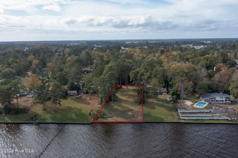 Vacant Land For Sale - 2108 Neuse Cliffs Drive<br/> New Bern, NC 28560