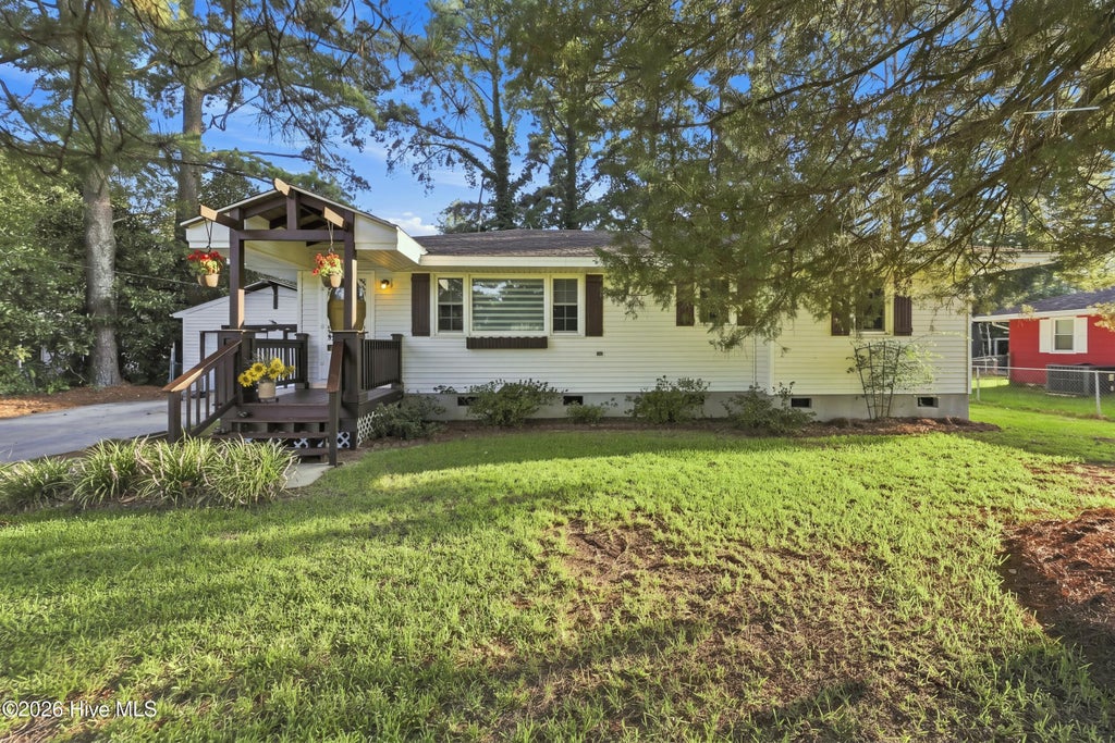 Photo of 108 Farm Drive, Elizabeth City, NC 27909 (MLS # 100599566)