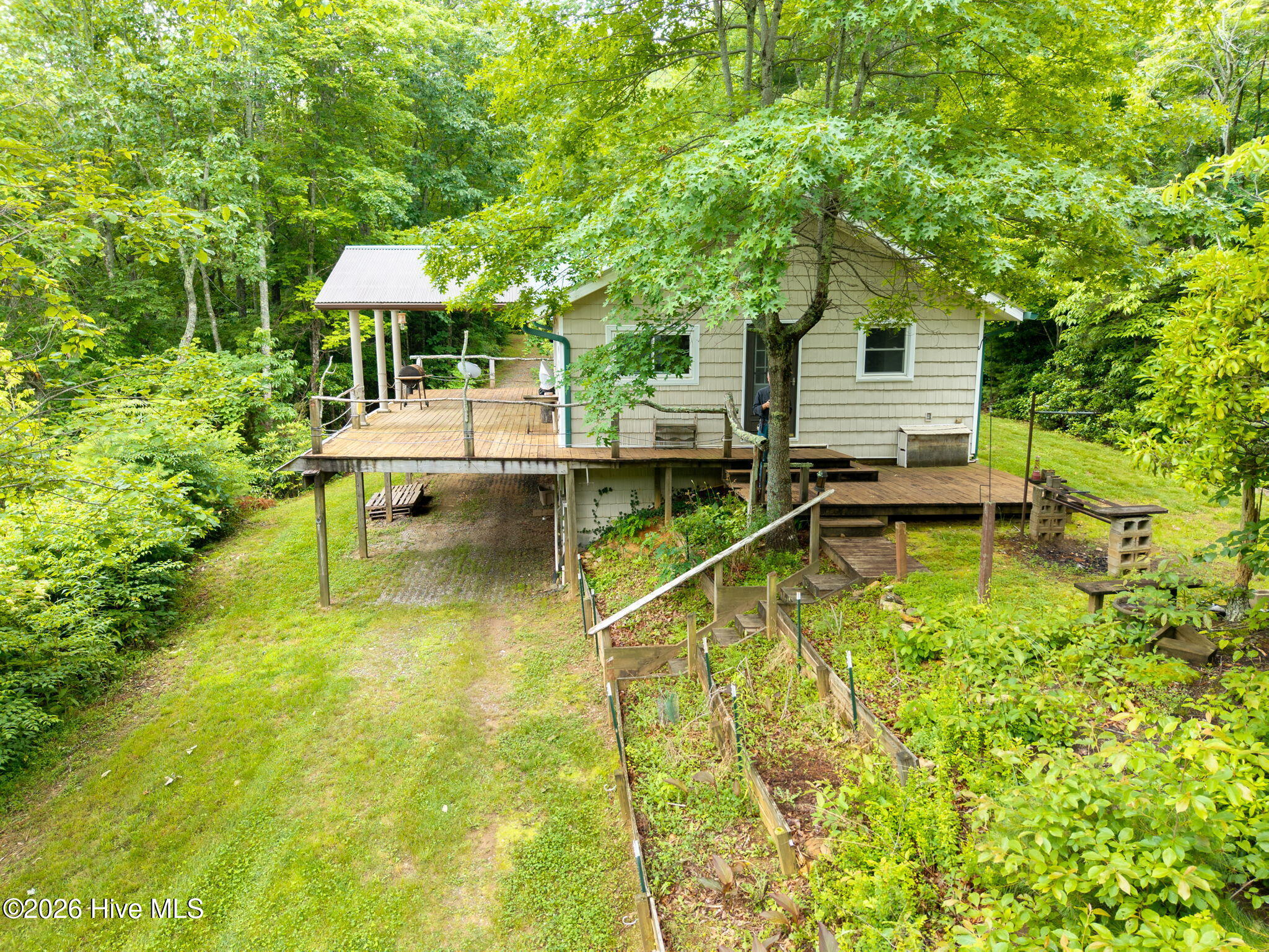 623 Denton Road - Photo 3