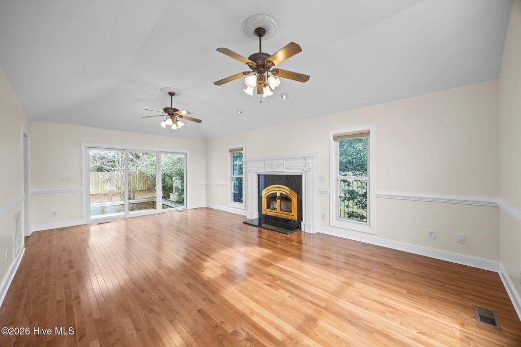 Photo of 103 Seagull Way, Hubert, NC 28539 (MLS # 100557561)