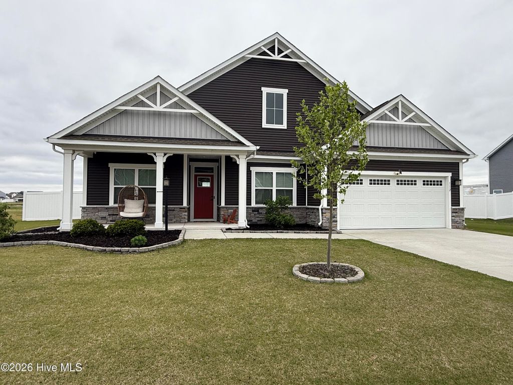 Photo of 112 Glenmoor Path, Moyock, NC 27958 (MLS # 100569983)